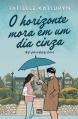  O horizonte mora em um dia cinza 