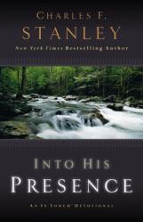  Into His Presence: An in Touch Devotional 