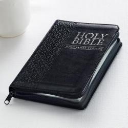  KJV Pocket Edition: Zippered Black 